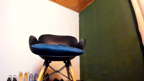 Snapshot of velourmuse chatting on October 2025 11:43:01 PM Sara online show from October 2025 11:43:01 PM