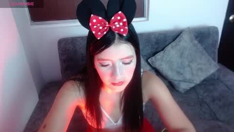 velvet_28_ online show from October 2025 12:25:01 PM