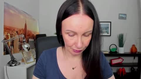 Snapshot of velvet_jasmine chatting on October 2025 05:27:01 AM Jasmine online show from October 2025 05:27:01 AM