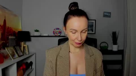 Snapshot of velvet_jasmine chatting on October 2025 05:40:01 AM Jasmine online show from October 2025 05:40:01 AM