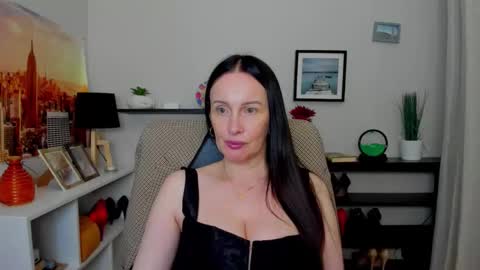 Snapshot of velvet_jasmine chatting on October 2025 05:42:01 PM Jasmine online show from October 2025 05:42:01 PM