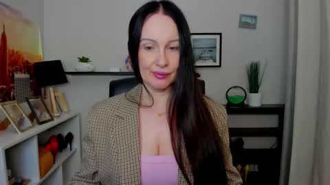 Snapshot of velvet_jasmine chatting on October 2025 06:28:01 AM Jasmine online show from October 2025 06:28:01 AM