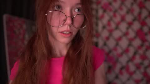 Snapshot of velvet_vice chatting on October 2025 08:31:02 PM Polly online show from October 2025 08:31:02 PM