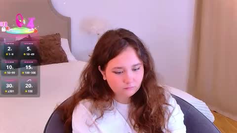 velvetvixencute online show from September 2025 05:31:01 AM