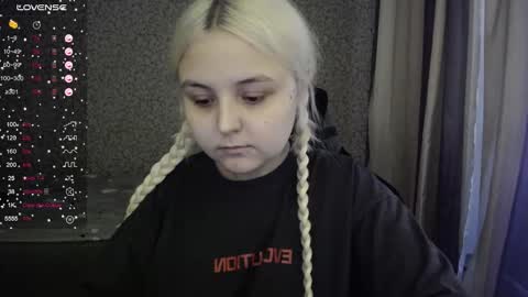 Snapshot of vendymories chatting on September 2025 01:26:02 PM eva 3 online show from September 2025 01:26:02 PM