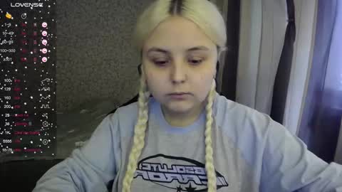 Snapshot of vendymories chatting on September 2025 09:25:02 AM eva 3 online show from September 2025 09:25:02 AM