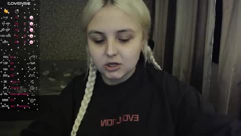 Snapshot of vendymories chatting on September 2025 03:17:01 PM eva 3 online show from September 2025 03:17:01 PM