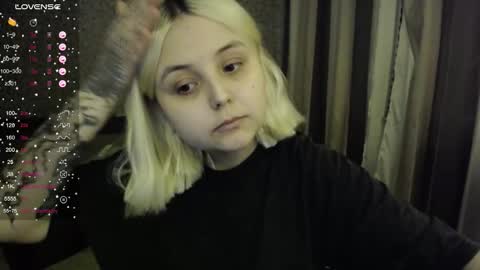 Snapshot of vendymories chatting on October 2025 11:29:02 PM eva 3 online show from October 2025 11:29:02 PM