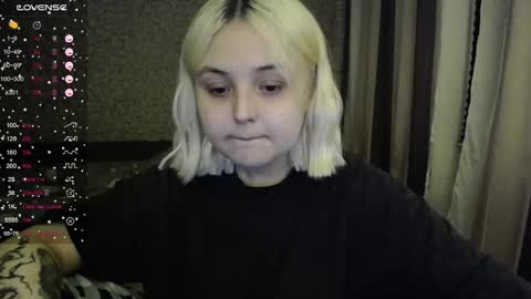 Snapshot of vendymories chatting on October 2025 11:38:02 PM eva 3 online show from October 2025 11:38:02 PM