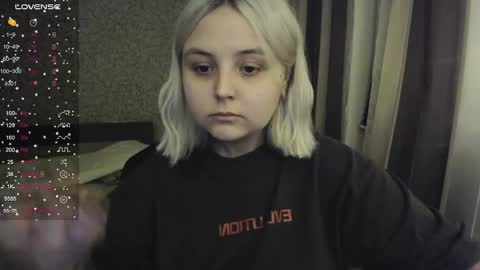 Snapshot of vendymories chatting on October 2025 11:06:02 PM eva 3 online show from October 2025 11:06:02 PM