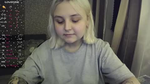 Snapshot of vendymories chatting on November 2025 02:02:02 AM eva 3 online show from November 2025 02:02:02 AM