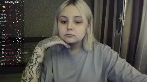 Snapshot of vendymories chatting on November 2025 02:00:01 AM eva 3 online show from November 2025 02:00:01 AM