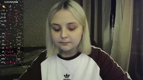 Snapshot of vendymories chatting on November 2025 02:33:01 AM eva 3 online show from November 2025 02:33:01 AM