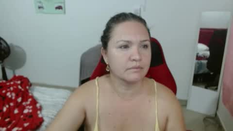 Snapshot of venecasexy44 chatting on October 2025 09:29:01 AM venecasexy44 online show from October 2025 09:29:01 AM