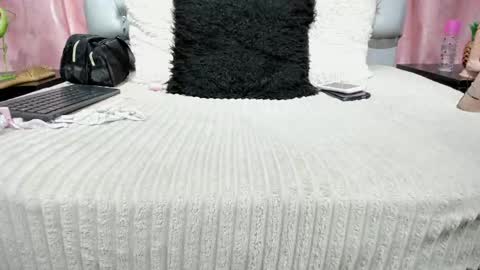 veneno hot online show from October 2025 01:08:01 PM