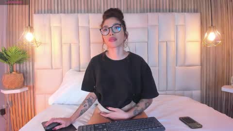 Snapshot of venezsofia chatting on December 2025 10:48:01 PM venez sofia online show from December 2025 10:48:01 PM