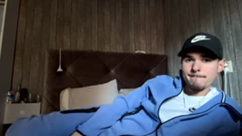 Snapshot of venrytopp chatting on November 2025 12:27:02 PM venrytopp online show from November 2025 12:27:02 PM