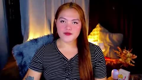 I am Colly Your mystery girl online show from November 2025 12:49:02 AM