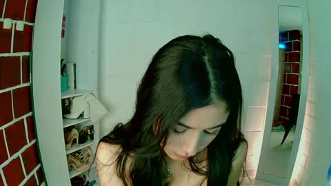 Snapshot of venus_megan chatting on January 2025 11:42:01 PM emily independent account MY conextion 1100 GTM to 17hr GTM online show from January 2025 11:42:01 PM