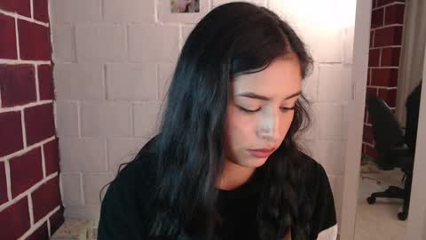 Snapshot of venus_megan chatting on February 2025 12:38:02 AM emily independent account MY conextion 1100 GTM to 17hr GTM online show from February 2025 12:38:02 AM