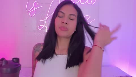 Snapshot of venus_nite chatting on October 2025 08:42:01 PM venus_nite online show from October 2025 08:42:01 PM