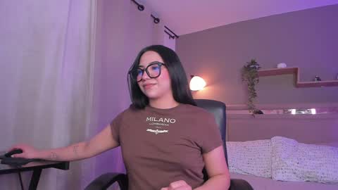 venus_reid online show from February 2025 08:02:02 AM