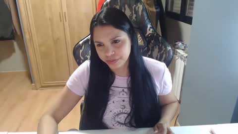 Snapshot of venus_sensual69 chatting on February 2025 04:48:02 PM Venus independent model online show from February 2025 04:48:02 PM
