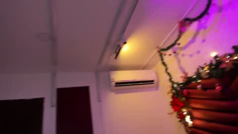    online show from December 2024 03:31:02 PM
