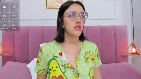 Snapshot of venusgreys1_ chatting on October 2025 11:57:02 AM Venus online show from October 2025 11:57:02 AM