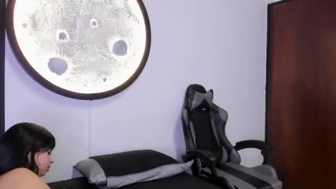 venuss09 online show from October 2025 09:01:01 PM