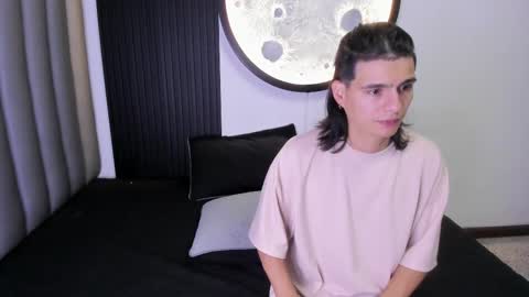 venuss09 online show from October 2025 09:25:02 PM