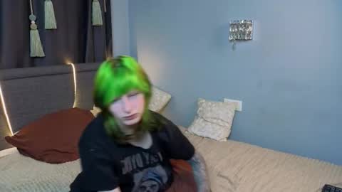 Erica online show from September 2025 08:13:02 PM