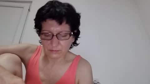 Snapshot of vera_elle chatting on November 2025 07:47:01 PM Vera online show from November 2025 07:47:01 PM