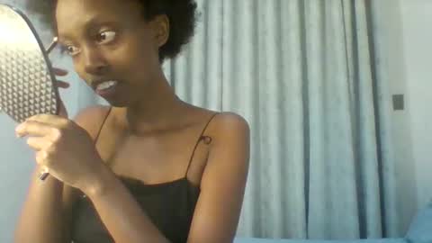 verabright online show from October 2025 08:20:01 PM