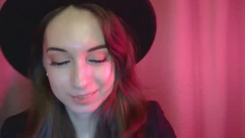 Snapshot of veralush chatting on November 2025 01:33:02 PM Una online show from November 2025 01:33:02 PM