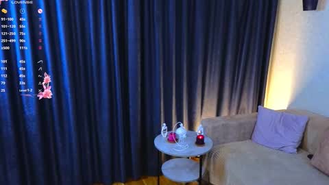 Olivia online show from September 2025 01:11:01 AM