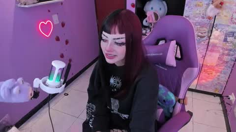 Snapshot of vero_osb chatting on October 2025 11:57:01 PM online show from October 2025 11:57:01 PM