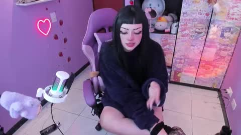 Snapshot of vero_osb chatting on October 2025 12:01:02 AM online show from October 2025 12:01:02 AM