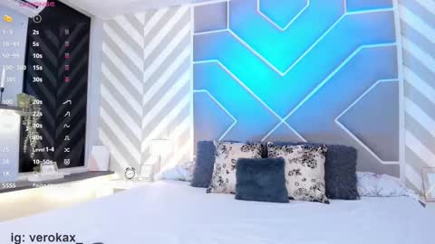 Vero online show from October 2025 04:19:02 AM