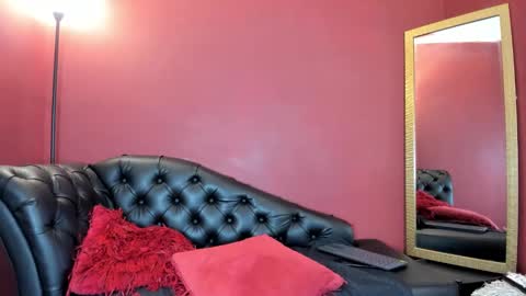 Vero online show from December 2024 04:09:02 PM