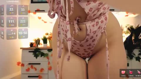  VERONICA  FOLLOW ME  online show from October 2025 12:16:01 PM