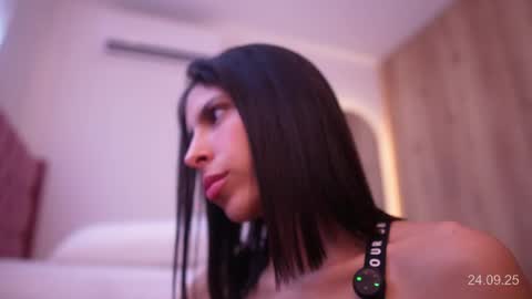 Veronica online show from September 2025 12:30:01 PM