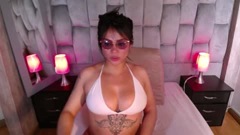 Snapshot of veronica_saenzz1 chatting on January 2025 12:57:02 PM Vero online show from January 2025 12:57:02 PM