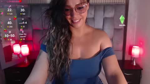 Snapshot of veronica_saenzz1 chatting on March 2025 08:32:01 PM Vero online show from March 2025 08:32:01 PM