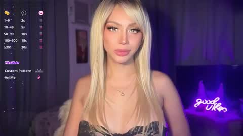 Snapshot of veronicafox_69 chatting on February 2025 01:08:02 PM CALL ME VERONICA online show from February 2025 01:08:02 PM