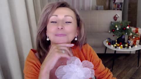Helen online show from December 2024 05:06:01 AM