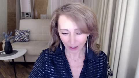 Helen online show from January 2025 04:57:02 AM