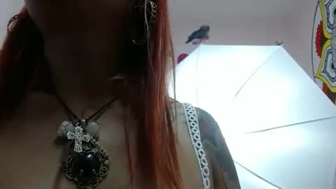 veronicaqueen2 online show from September 2025 08:54:02 PM