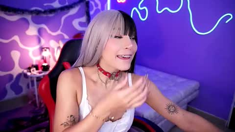        online show from November 2025 11:42:02 PM