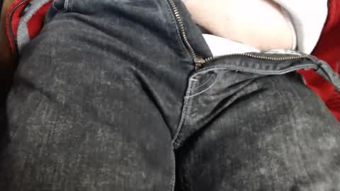 Erik online show from February 2025 12:17:02 PM